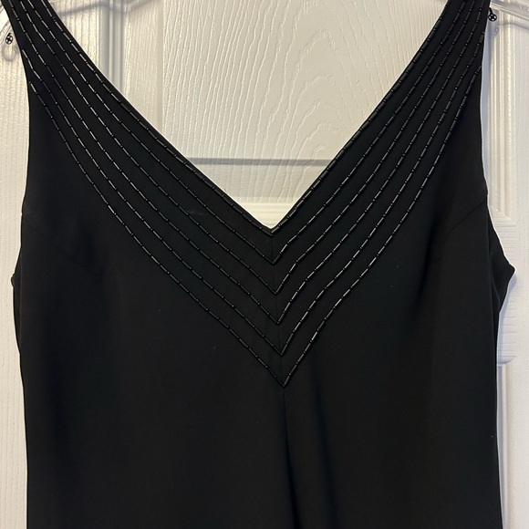 Jones New York Evening gown with bugle bead neckline. - Picture 2 of 3